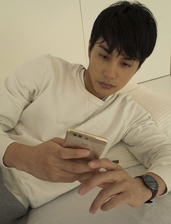 「朝起きたら、まずはスマホで昨夜の睡眠の状態を確認するのが新しい習慣になりました」
