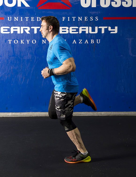 ポーズ ランニング